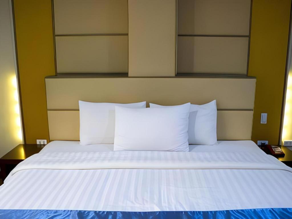 Horizon Hotel Olongapo Exterior photo